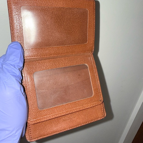 Louis Vuitton Monogram Compact Wallet - Picture 4 of 10